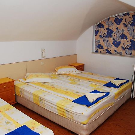 Guest House Markovi Ravda Bilik gambar