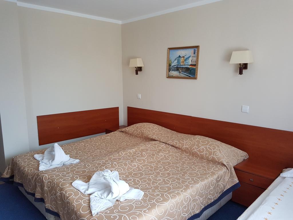 Guest House Markovi Ravda Luaran gambar