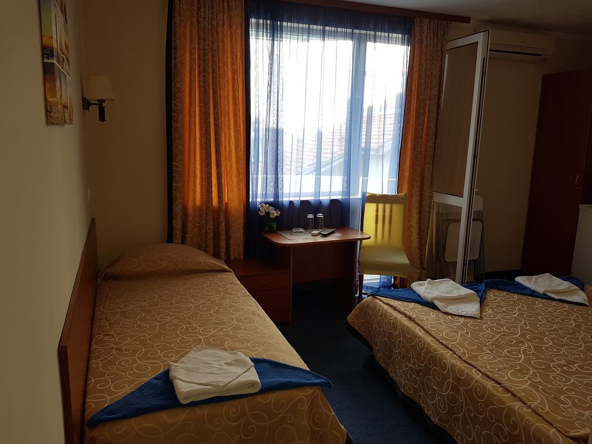 Guest House Markovi Ravda Luaran gambar