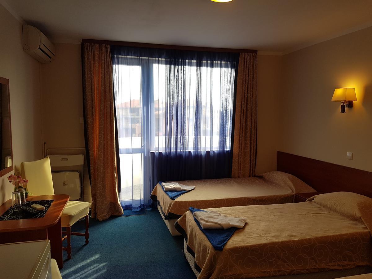 Guest House Markovi Ravda Luaran gambar