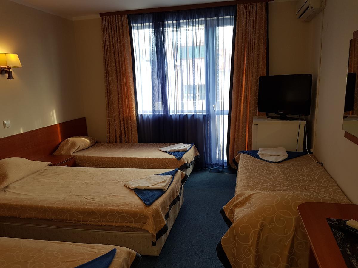 Guest House Markovi Ravda Luaran gambar