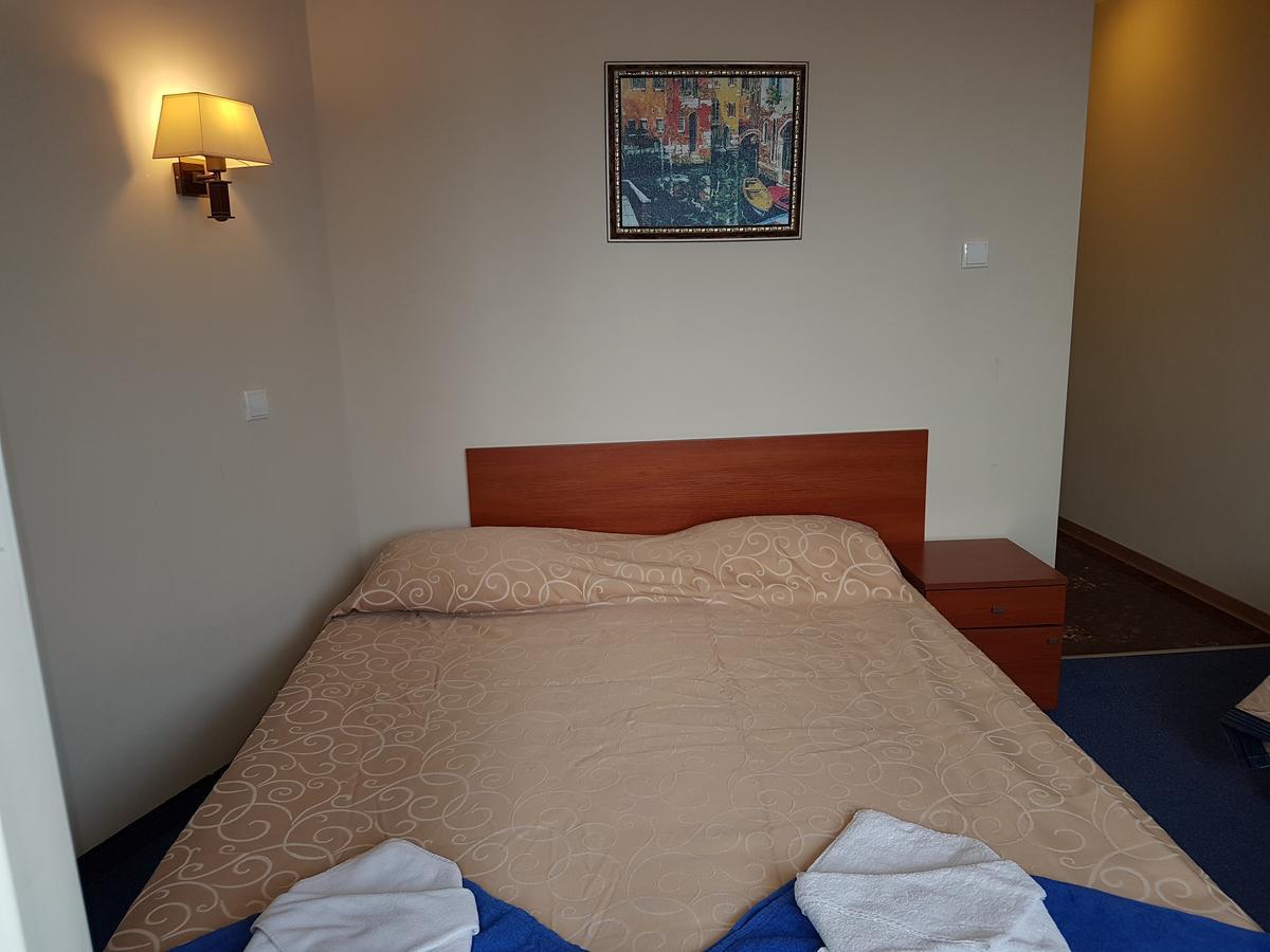 Guest House Markovi Ravda Luaran gambar