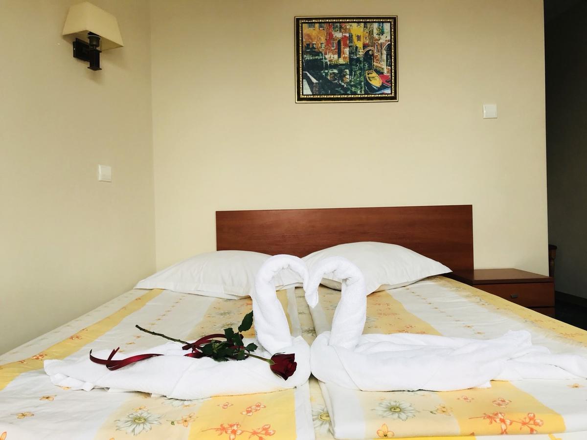 Guest House Markovi Ravda Luaran gambar