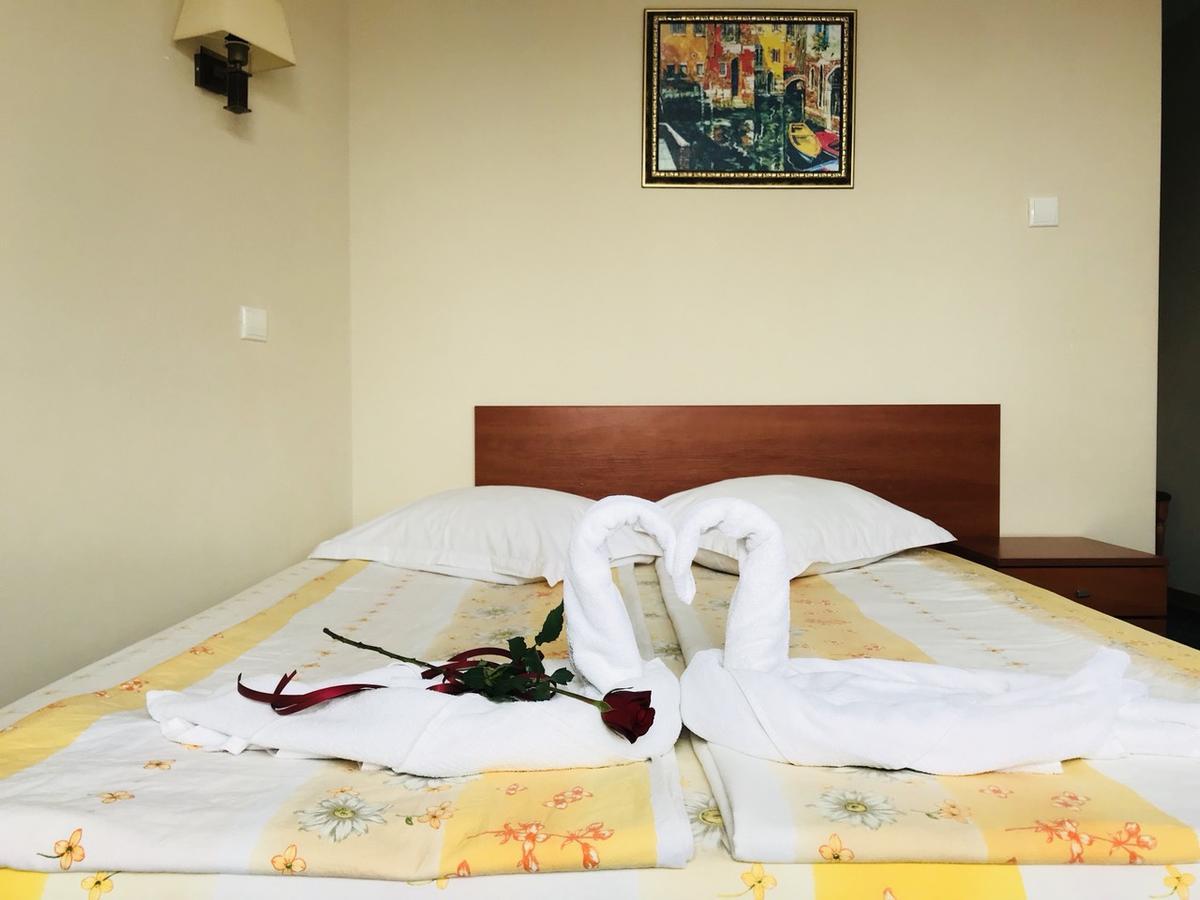 Guest House Markovi Ravda Luaran gambar